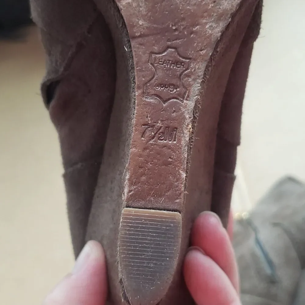 Tory Burch Shoe Womens 7.5 Brown Suede Wedge Ankle Booties Old Money Luxury